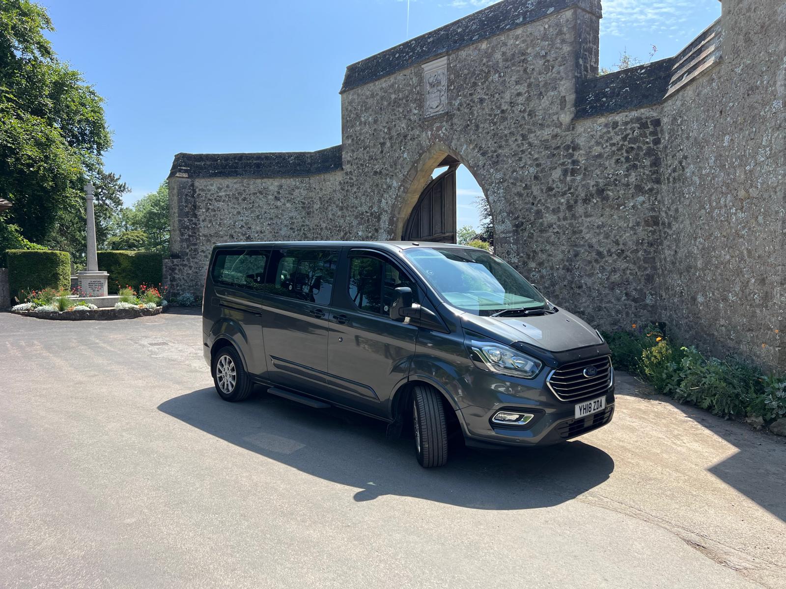 Group & minibus travel with United Cars