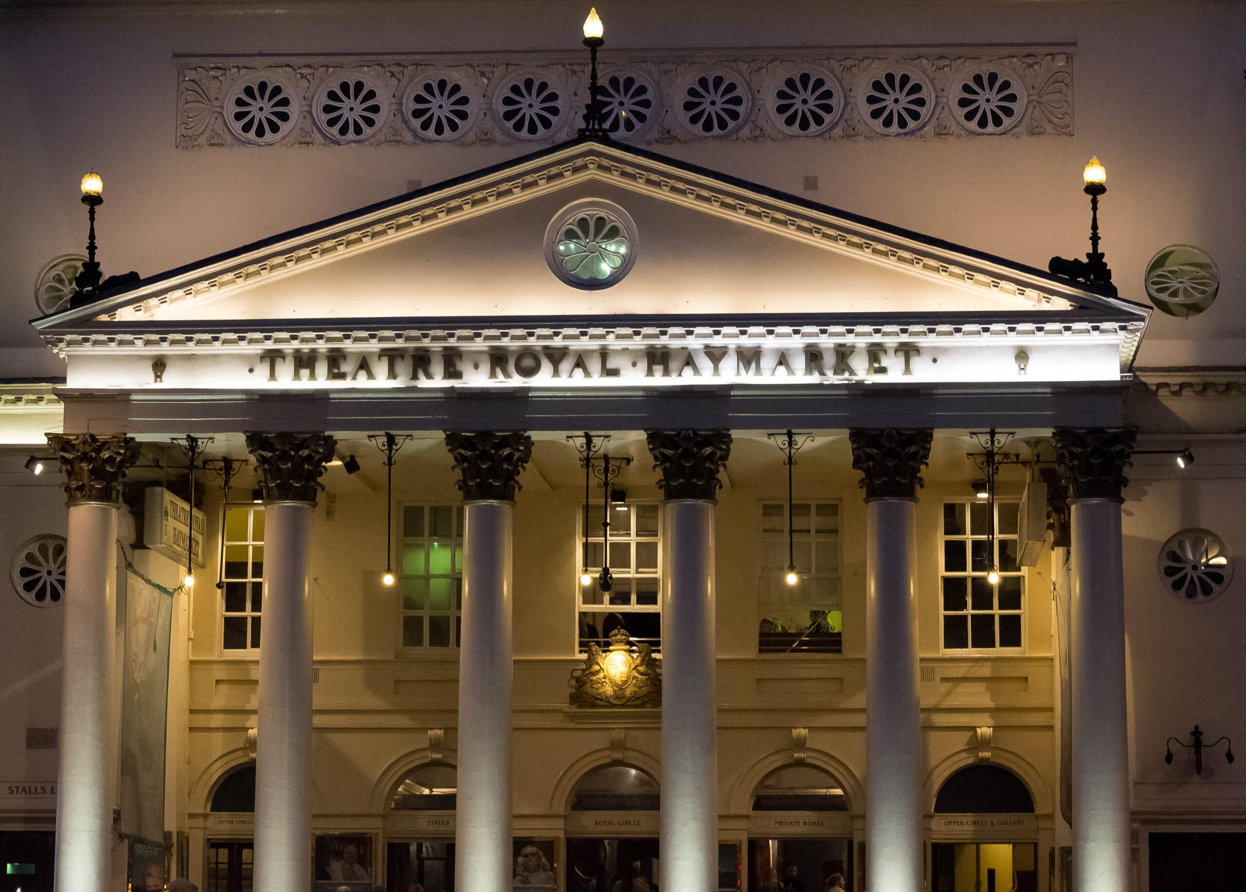 London Days Out & Theatre Trips: Plan Your Journey from Kent